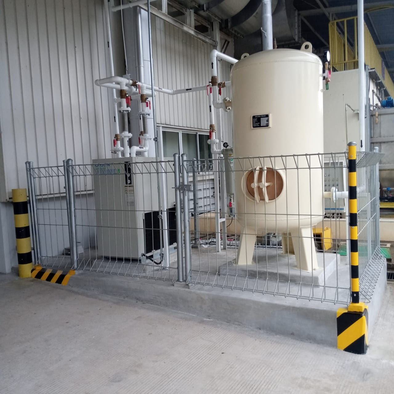 Pressure Tank